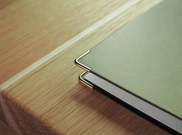 4 metāla stūrīši